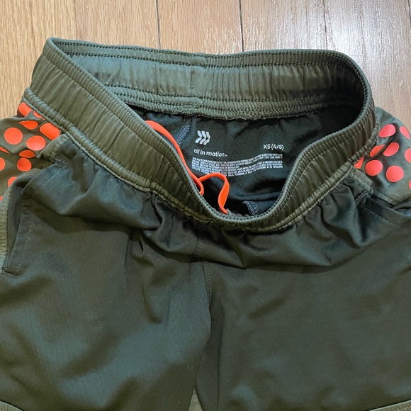 All In Motion XS Shorts - Picture 2 of 3